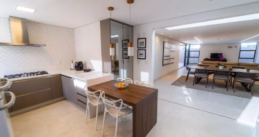 Casa com 3 quartos à venda na Rua Voluntários da Pátria, 14X, Santana, São Paulo