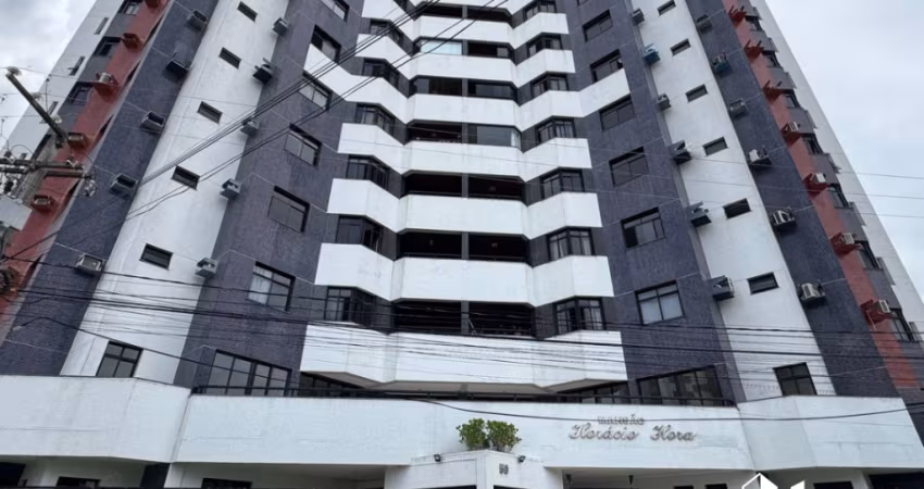 Apartamento com 4 quartos à venda na Rua Antônio Carlos Dias Soares, 50, Farolândia, Aracaju