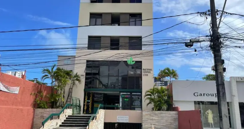 Sala comercial à venda na Avenida Paulo VI, 1709, Pituba, Salvador