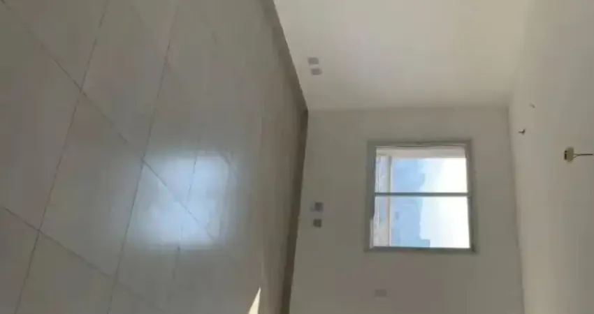 Sala comercial recém reformada com 48 m2 em santos impecável.