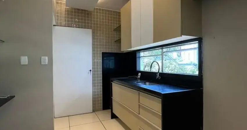 APARTAMENTO REFORMADO PARA LOCAÇÃO NO CORAÇÃO DO ESPINHEIRO! Conforto | Elegância | Localização Privilegiada