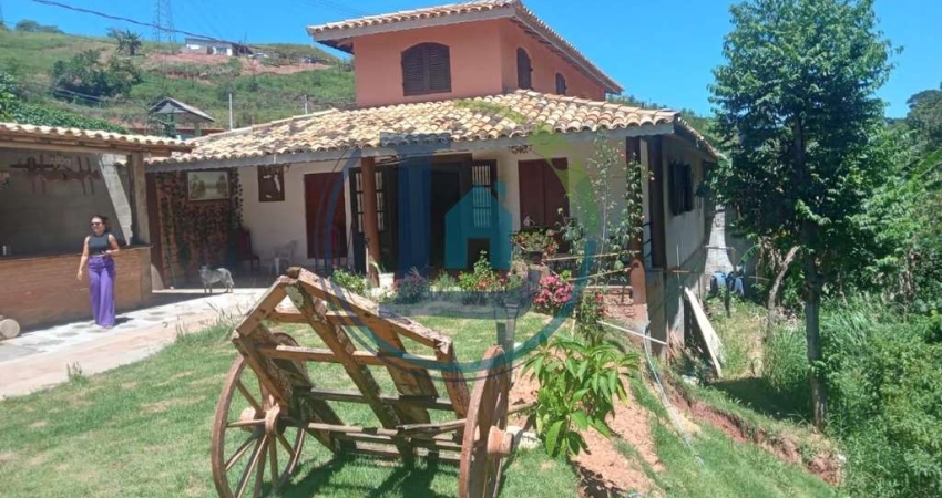 Chácara para Venda em Guararema, Capoeirinha, 2 dormitórios, 3 banheiros