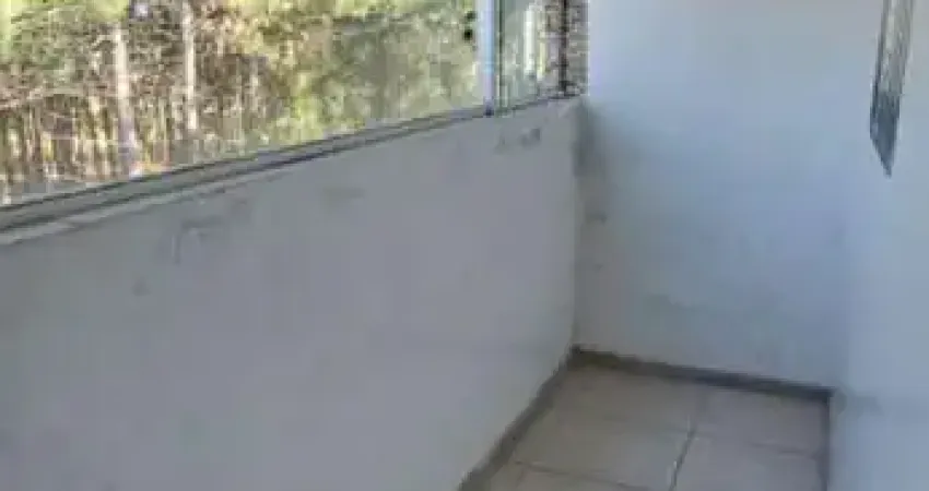 Casa para Venda em Arujá, Barreto, 4 dormitórios, 1 suíte, 2 banheiros