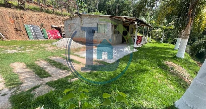 Chácara para Venda em Arujá, São Domingos, 2 dormitórios, 1 suíte, 2 banheiros, 3 vagas