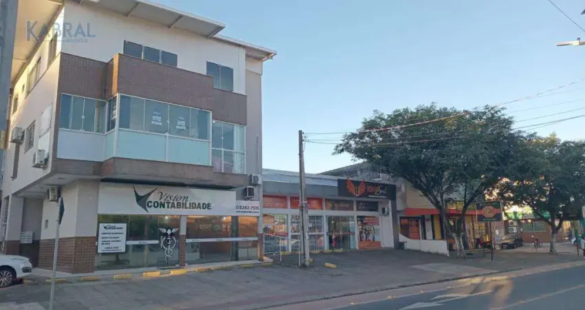 Sala comercial para alugar na Avenida das Tipuanas, 1084, Madri, Palhoça