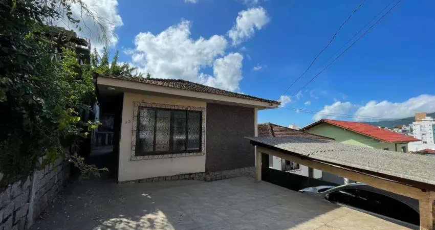 Casa com 2 quartos para alugar na Rua Heraldo Dias, 43, Pantanal, Florianópolis