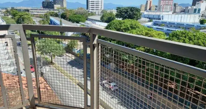 Apartamento com 1 Dormitório - Centro de Florianópolis/Sc