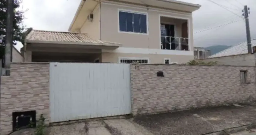 Casa com 2 quartos à venda na Rua dos Araçás, 174, Madri, Palhoça