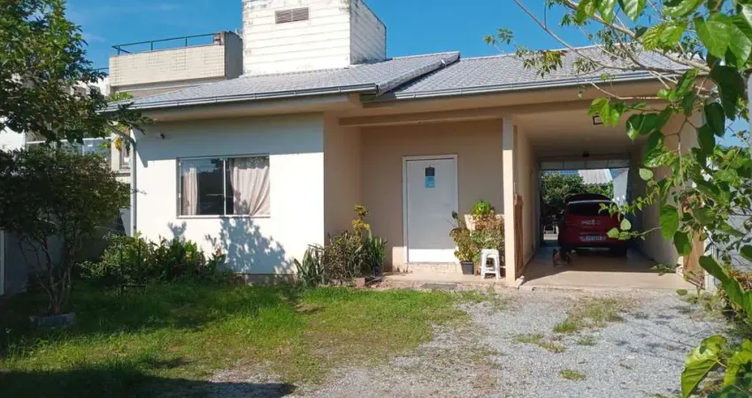 Casa com 3 quartos à venda na Rua Francisco João Lucas, 388, Barra do Aririú, Palhoça
