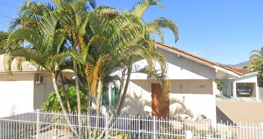 Casa com 3 quartos à venda na Rua Ervino Scheidt, 262, Centro, Palhoça