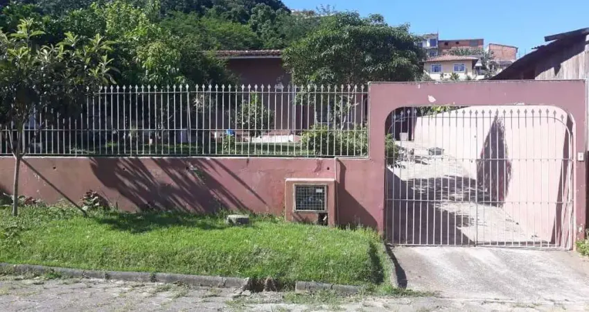 Casa com 3 quartos à venda na Travessa Antonina Campos da Silva, 137, Roçado, São José
