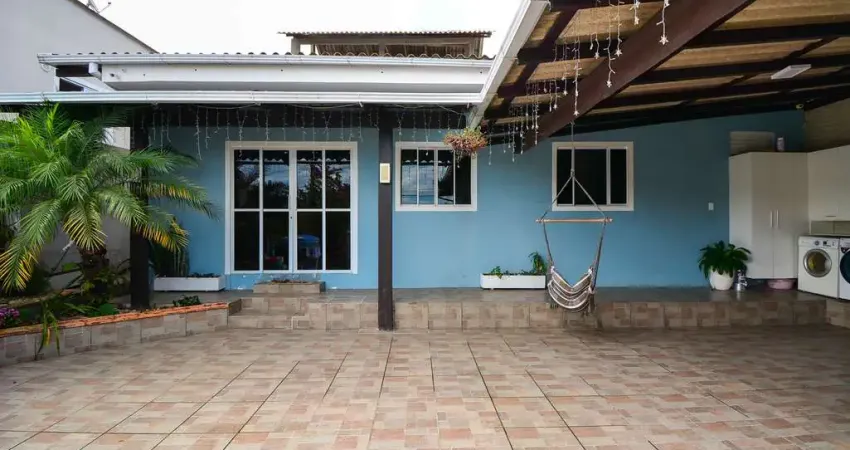Casa com 3 quartos à venda na Rua João Paulo Gaspar, 1800, Ipiranga, São José