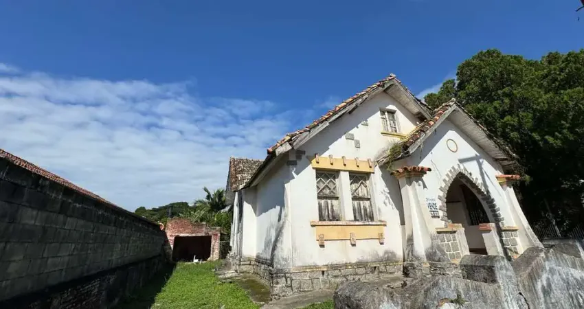 Terreno à venda na Rua Antônio Ferreira, 99, Centro, São José