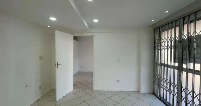 Sala comercial para alugar na Rua Manoel Loureiro, 180, Barreiros, São José