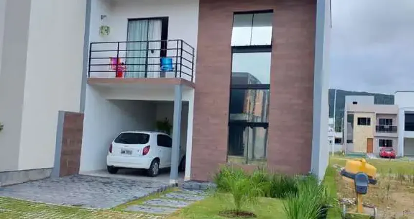 Casa com 3 quartos à venda na Avenida Wilian Castelo Branco, 700, Beira Rio, Biguaçu