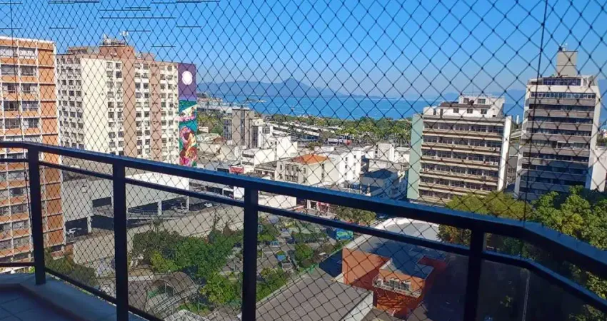 Apartamento no centro com 2 dormitórios e 1 vaga livre