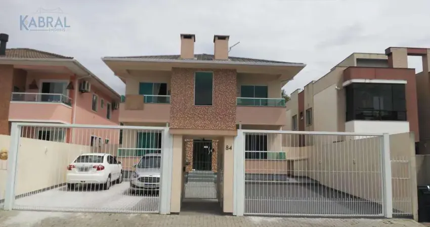 Apartamento com 2 quartos para alugar na Rua Manoel Candido de Farias, 84, Nova Palhoça, Palhoça