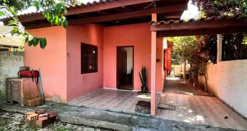 Casa com 2 quartos à venda na Rua Reverendo Gelson dos Santos Castro, 623 A, Rio Tavares, Florianópolis