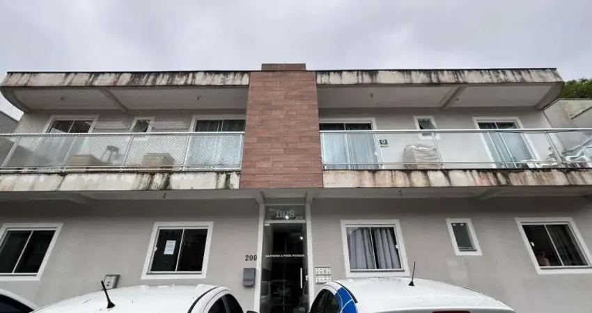 Apartamento com 3 quartos para alugar na Servidão Sinfronio José da Silveira, 209, Campeche, Florianópolis