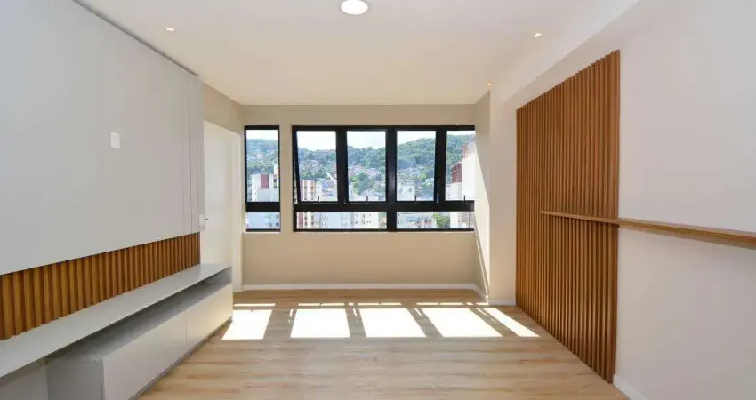 Sala comercial para alugar na Rua Hermann Blumenau, 201, Centro, Florianópolis