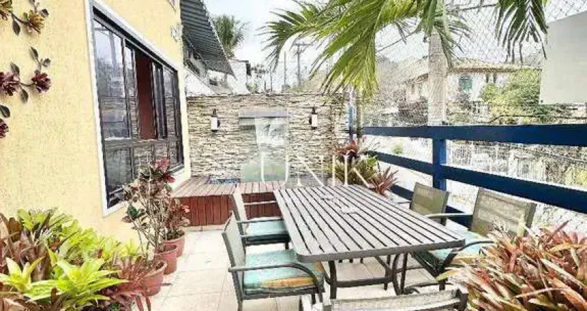 EXCELENTE CASA DE 4 QUARTOS 3 SUITES 3 VAGAS PISCINA E CHURRASQUEIRA EM SÃO FRANCISCO!!