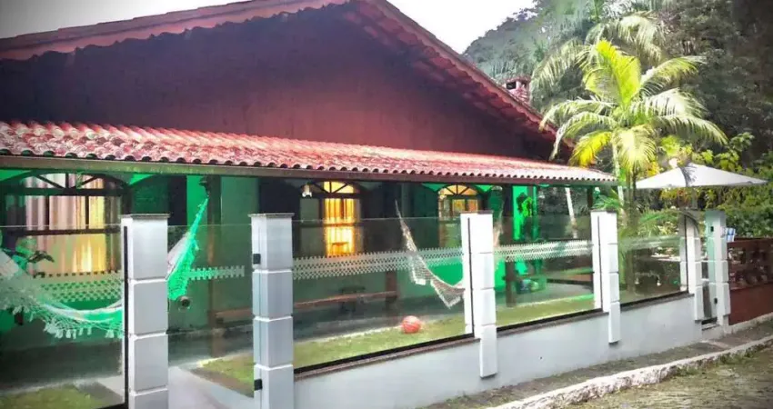 Casa em Condomínio para Venda em Nova Friburgo, Mury, 3 dormitórios, 2 suítes, 3 banheiros, 2 vagas