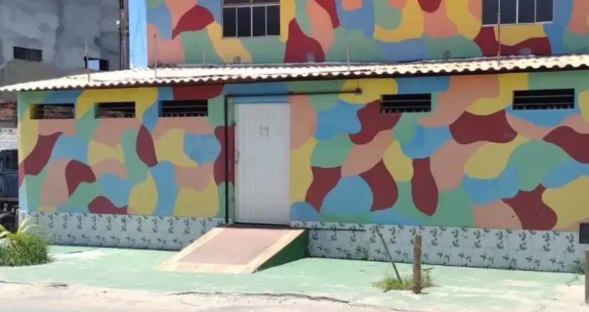 CASA COMERCIAL VENDA/ALUGUEL EM LAURO DE FREITAS, FRENTE A AVENIDA MOVIMENTADA