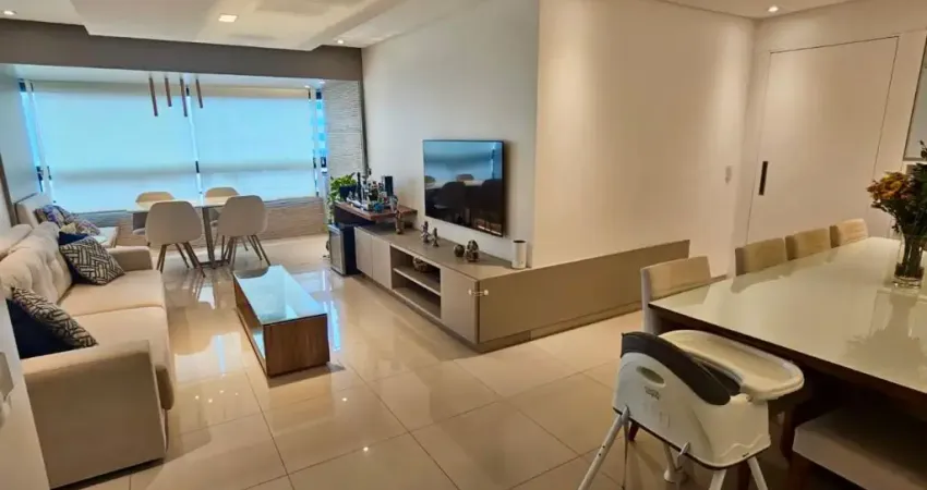 Vendo apartamento 3 quartos em Boa Viagem próximo ao mar.