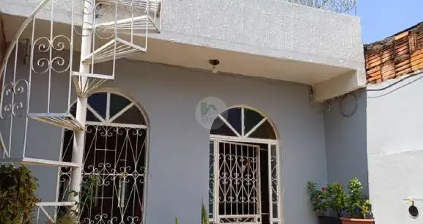 Casa com 4 quartos à venda na Rua Frei Caneca, 87, Colônia Oliveira Machado, Manaus