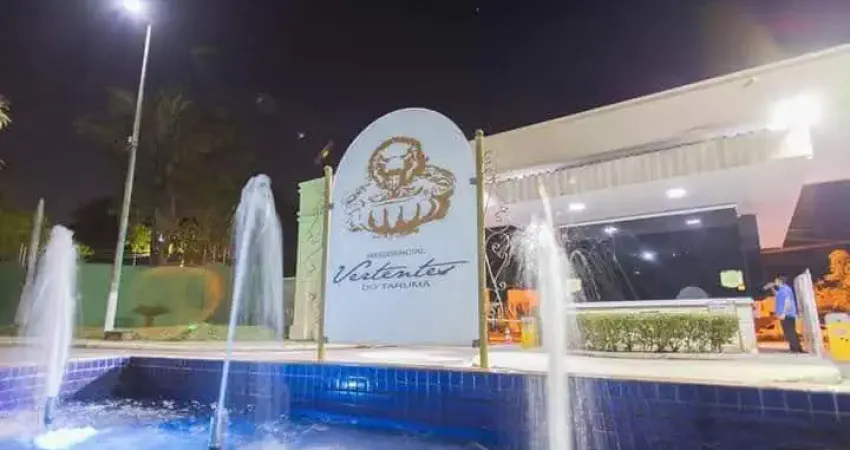 Casa com 3 quartos, com edícula nos condomínio Vertentes do Tarumã