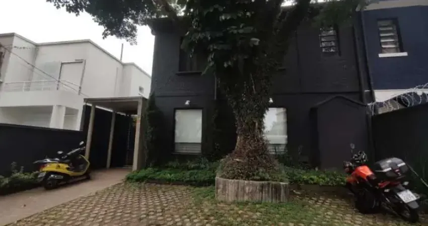 Sala comercial com 9 salas para alugar na Rua Groenlândia, Jardim América, São Paulo