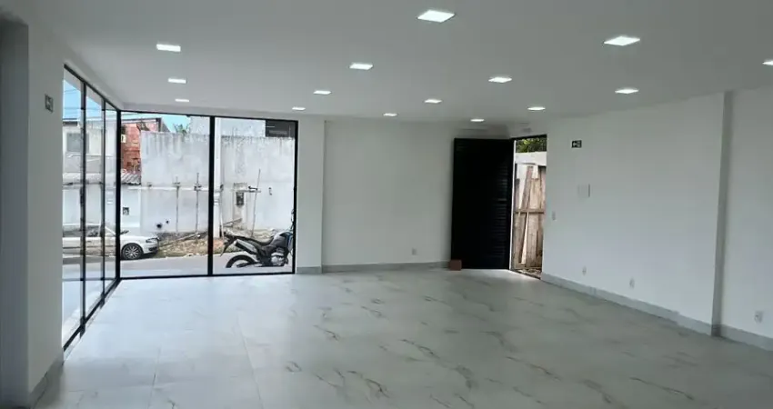 Alugo Salas Comercias em Gerais - Prox. da Torquato / bairro Tarumã
