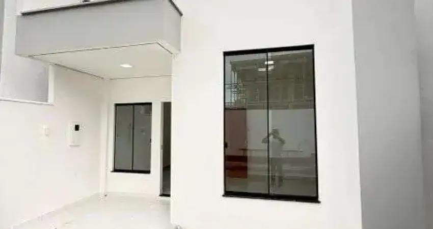 Casa de 3 Qrts / Av das Torres - Residencial Fechado / Estudo propostas em Dinheiro