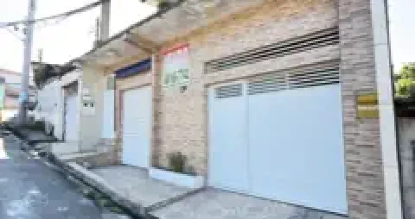Alugo casa com 3 quartos no São José com Garagem coberta