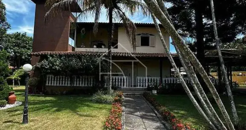 Casa em Jacaraípe com 7 dormitórios e 539 m² - Jacaraípe - Serra/ES
