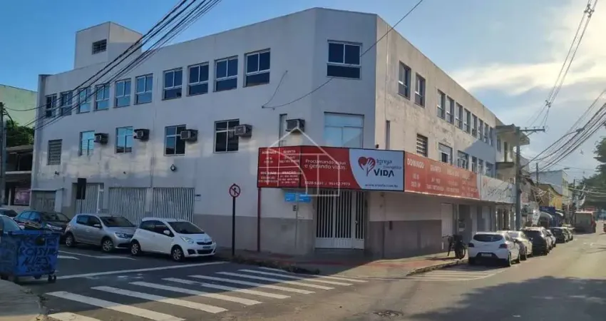 Prédio à venda, 1784 m² por R$ 5.450.000,00 - Parque Residencial Laranjeiras - Serra/ES