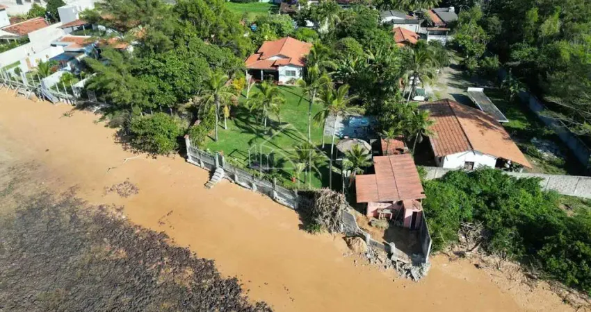 Casa à Venda em Jacaraípe Frente para o Mar – Praia da Baleia | Serra - ES