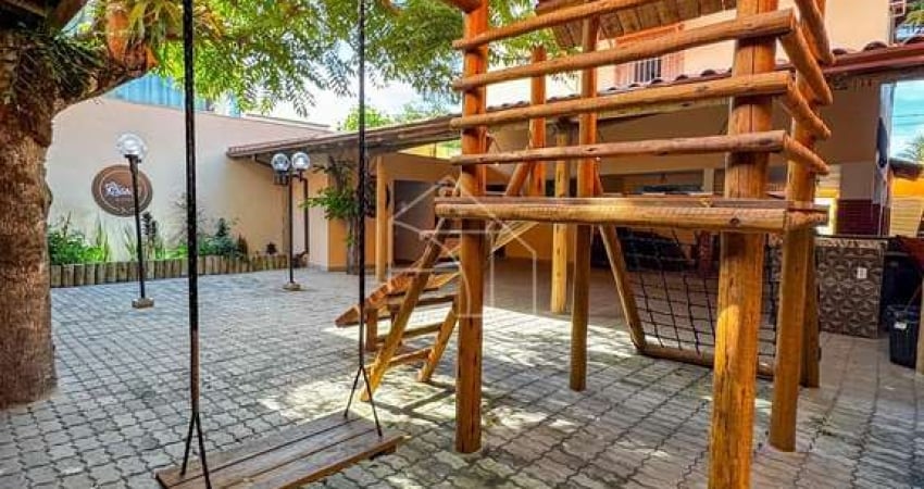 Casa Duplex 4 Quartos + Ponto Comercial em Jacaraípe