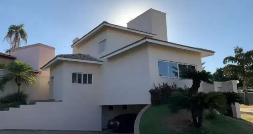 Vende-se casa de Alto Padrão no Residencial Condomínio Villa Bella.