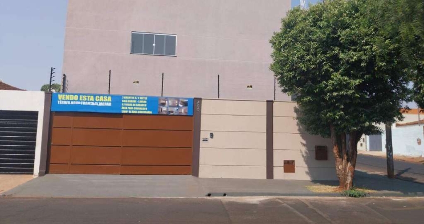 VENDE-SE CASA COM ÓTIMA LOCALIAÇÃO EM BOM ACABAMENTO, NOVA PRONTA PARA MORAR!
