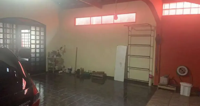 Casa à venda, 3 quartos, 2 suítes, 2 vagas, Nossa Senhora da Abadia - UBERABA/MG