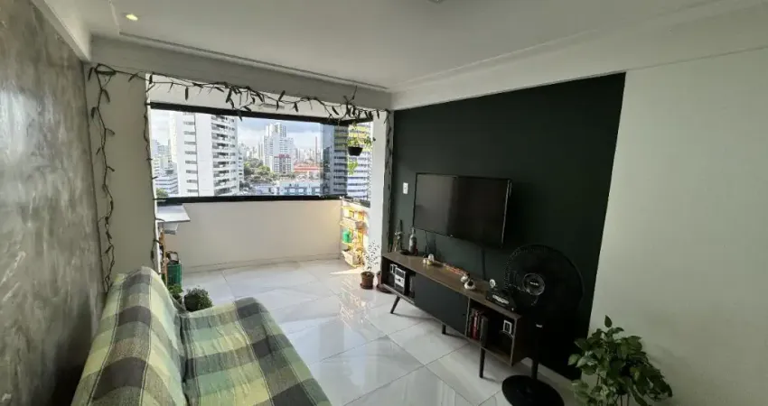 Apartamento com 76 m³ 2 quartos sendo 1 suíte na Madalena