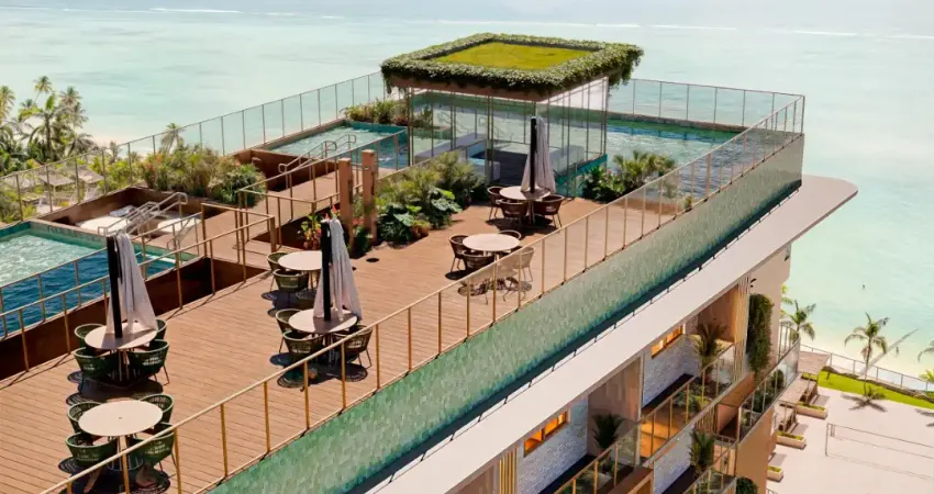 O allurre antunes é um empreendimento residencial da hsm construtora localizado na praia de antunes, em maragogi–al, conhecido como o “caribe brasileiro