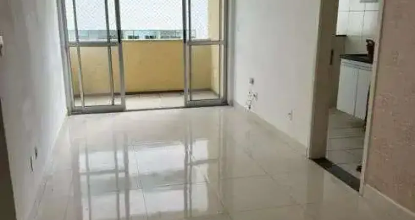 Imóvel para aluguel tem 70 metros quadrados com 2 quartos em Centro - Lauro de Freitas - BA