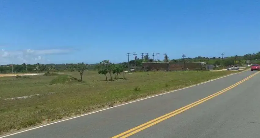 Imóvel para venda possui 600 metros quadrados em Porto de Sauípe - Entre Rios - BA
