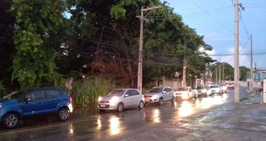 Lote/Terreno para venda com 3000 metros quadrados em Pitangueiras - Lauro de Freitas - BA
