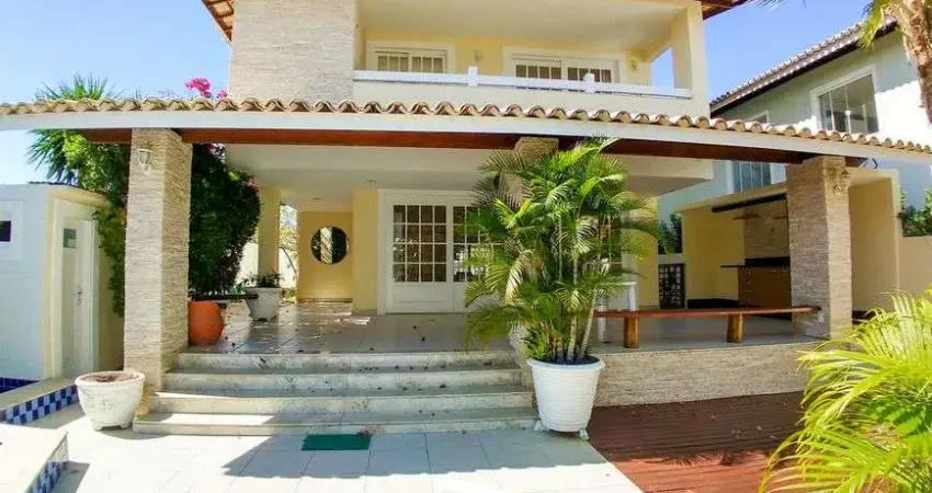 EXCELENTE CASA ALTO PADRÃO 5 SUÍTES, PISCINA E ÁREA GOURMET NA PRISCILA DUTRA