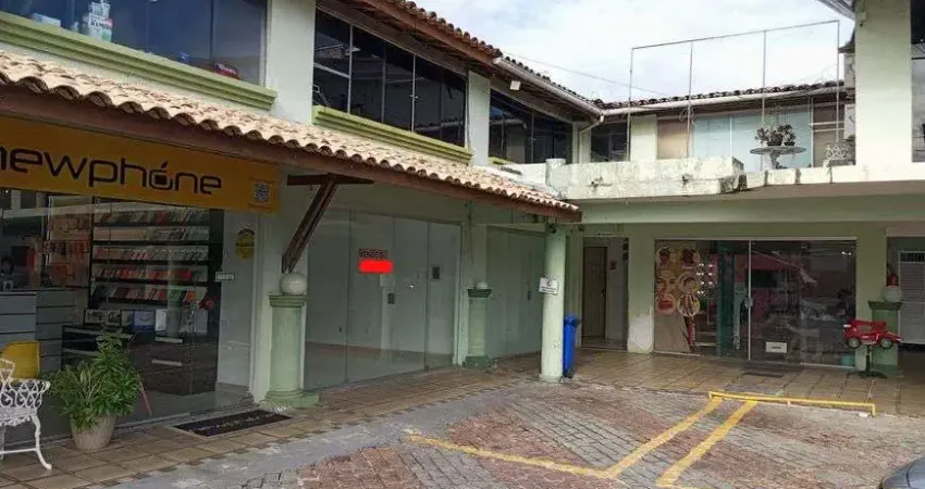 Loja em centro comercial para venda possui 32 metros quadrados em V. Atlantico-Lauro de Freitas-BA