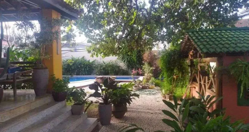 Casa residencial/comercial, 695m2, sendo 350m2 de área comercial a venda por RS 1.600.000