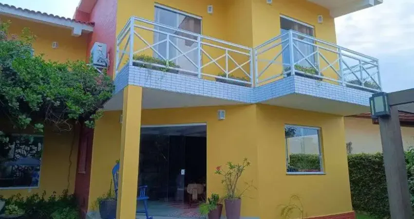 Sobrado para aluguel possui 320 metros quadrados com 4 quartos em Centro - Lauro de Freitas - BA